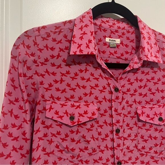 Fossil Vintage Women's 100% Silk Button Up Shirt Pink/Red Bird Print Sz. XS - Picture 4 of 10